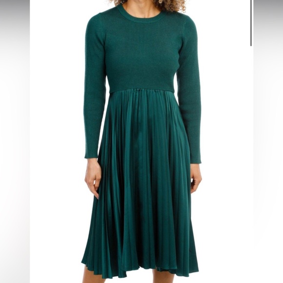 Nanette Lepore Dresses & Skirts - BLACK

Nanette Lepore Women's
Pleated Fit & Flare Knit Midi
Dress